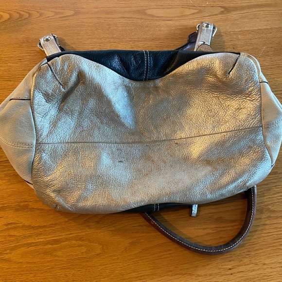 B. Makowsky Leather Hobo Bag Pewter Accents - Picture 3 of 12